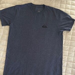 Quiksilver Men's Blue T-Shirt
